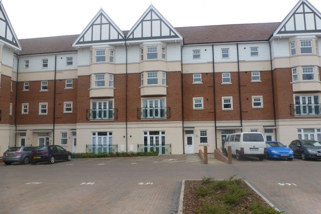 Thumbnail Flat to rent in Apprentice Drive, Colchester