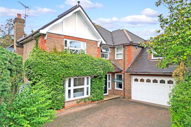 Thumbnail Detached house for sale in Alderton Hill, Loughton, Essex