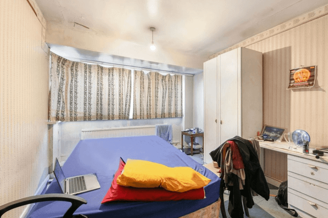 102 Twyford Road, HARROW photo 4