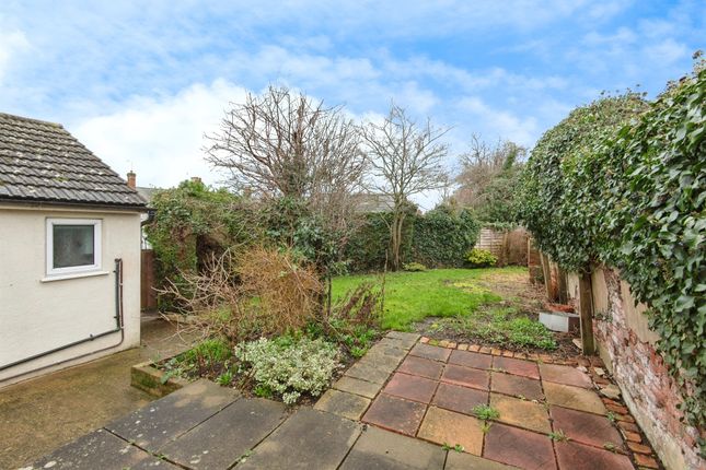 7, Froghall Lane, Stevenage photo 2