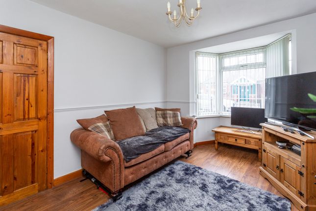 15, Dentons Green Lane, Doncaster photo 4