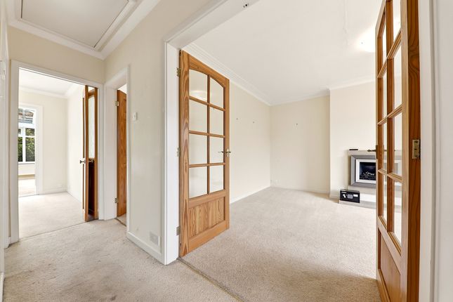 84, Hall Drive, Burley in Wharfedale photo 4
