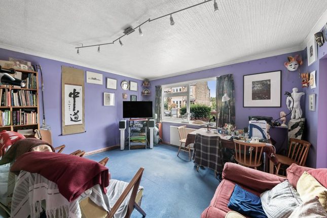 104e, Shakespeare Road, London photo 2