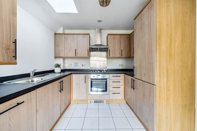 Flat 12, Kings Lodge Highcroft Road, Winchester photo 4