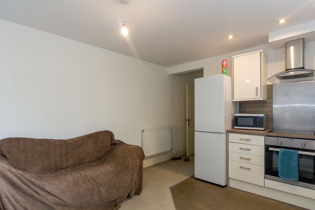 76, Flat 6, Garrick House, High Street, Peterborough photo 3