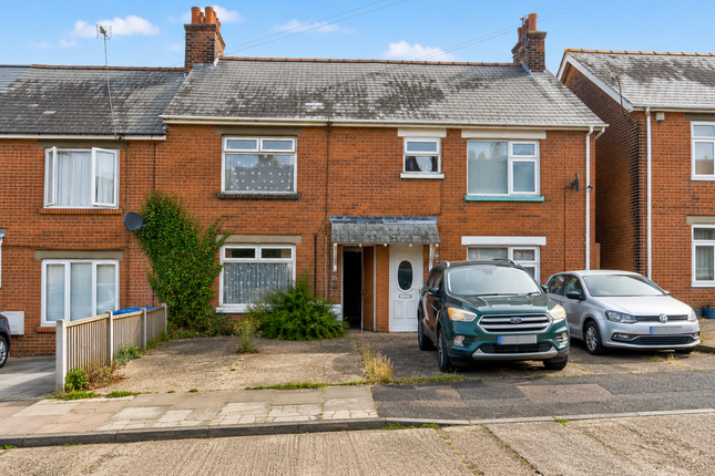 3-bed terraced on 9 Laburnum Avenue, 9 Laburnum Avenue, Sandwich, £109,000