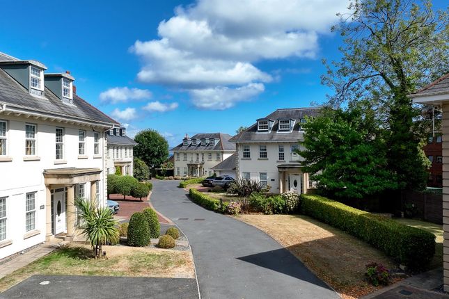 Llwynderw House, 10, Sherborne Court, Swansea photo 2