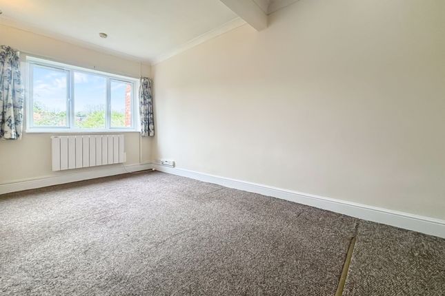 Flat H,467,, London Road, Buckinghamshire photo 3