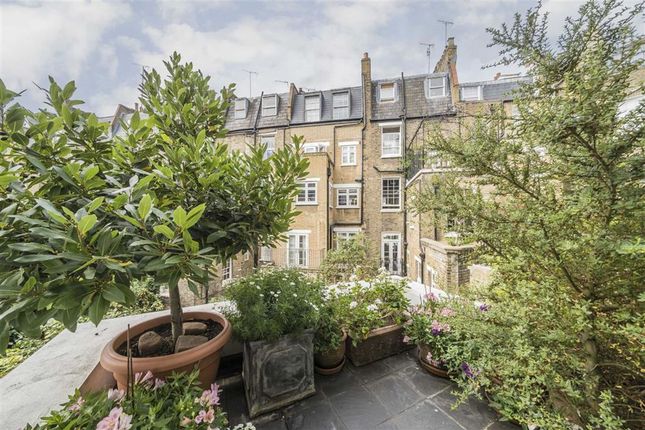Terraced house for sale in Moreton Place, London