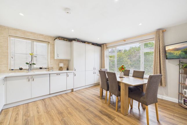 19 St. Andrews Close, Holsworthy photo 4