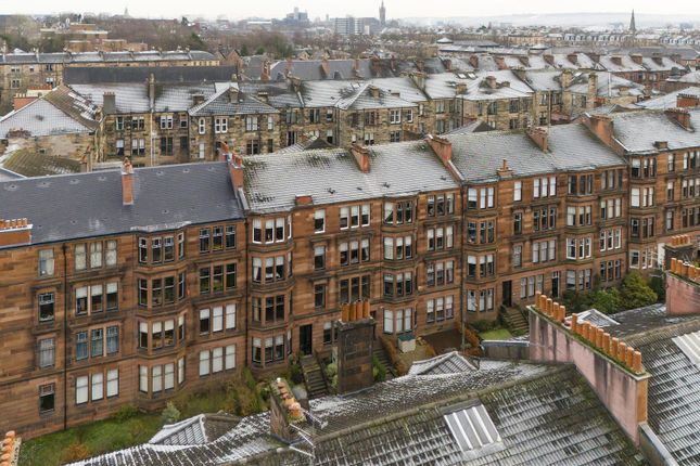 3-2_11_Falkland_Street_Glasgow_003.Jpg