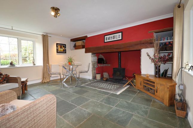 Church Farm Cottage, Swindon photo 4