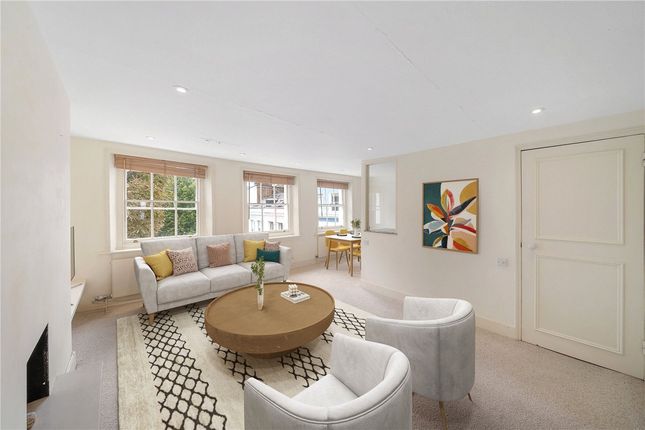 Upper Duplex, 27, Chalcot Square, London photo 2