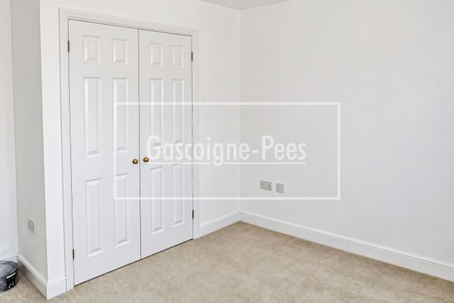 11, Kingston upon Thames photo 5