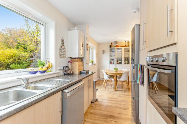 7, Greenlaw Hedge, Colinton Mains, Edinburgh photo 4