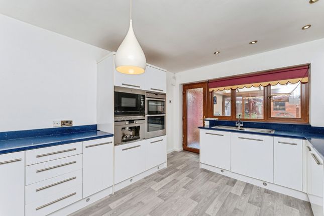 18, Kearsley Drive, Clwyd photo 2