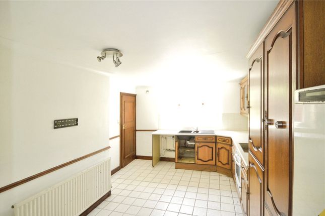 64a, Sedgley Road, Staffordshire photo 4