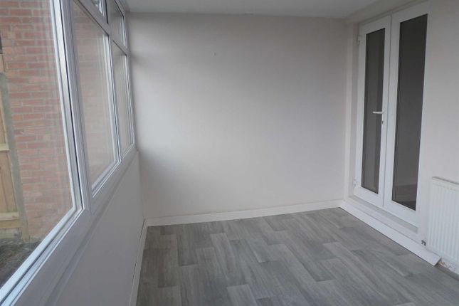 55, St Teilos Way, Caerphilly photo 5