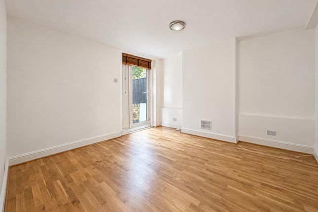 Basement Flat, 2A Monnery Road, London photo 5