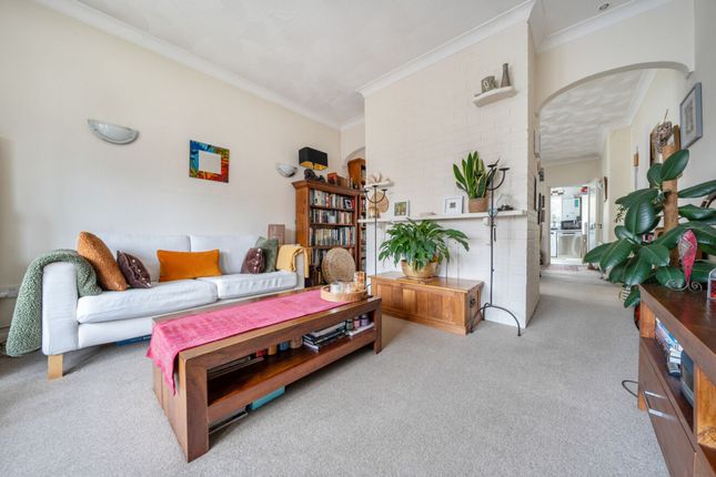 15 Grafton Road, Chichester photo 3