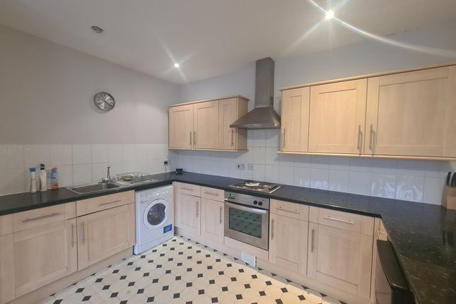 11, Parkland Close, Coventry photo 3