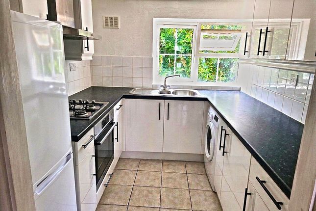 4, The Firs, Welwyn garden city photo 3