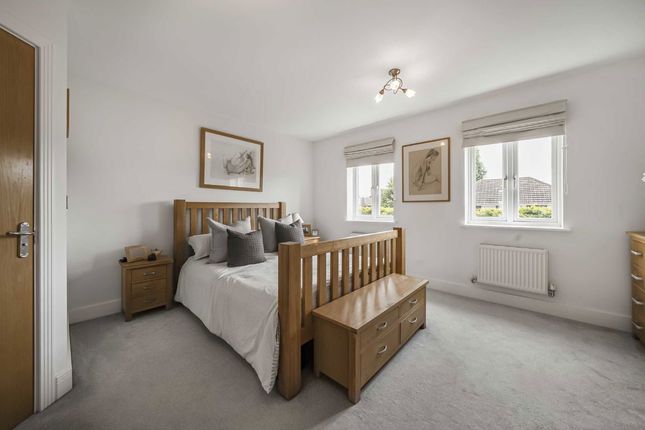 5 Quiberon Court, Green Street, Sunbury-On-Thames photo 4