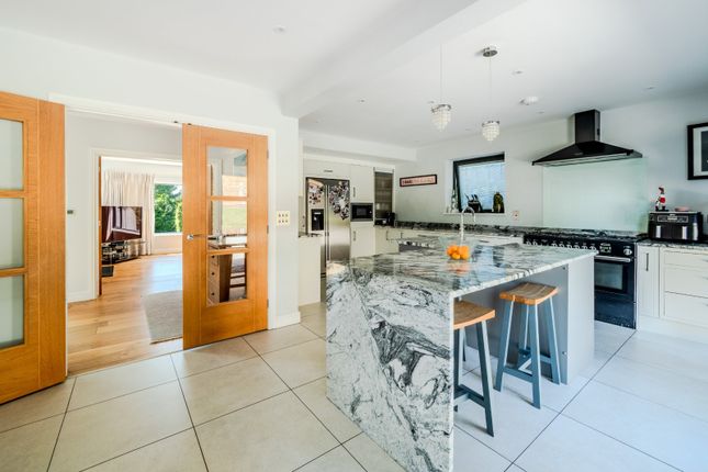 11, Lodge Drive, North Somerset photo 4