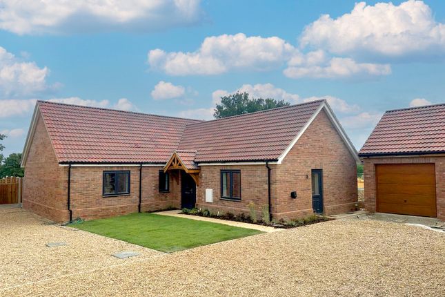 3-bed house on 4, Pye Close, Newton Flotman, £490,000