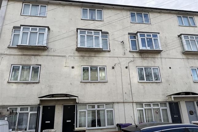 2-bed flat on 35, Croxteth Hall Lane, LIVERPOOL, £32,000
