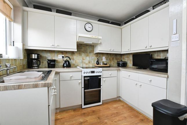 10, Alured Garth, Hedon photo 4