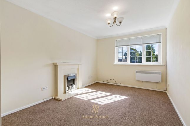 38 Sycamore Close, Hinckley photo 3