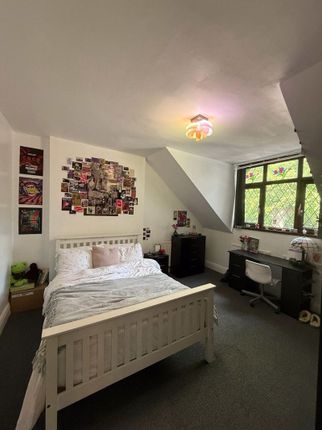 Harrington Drive, Nottingham photo 5