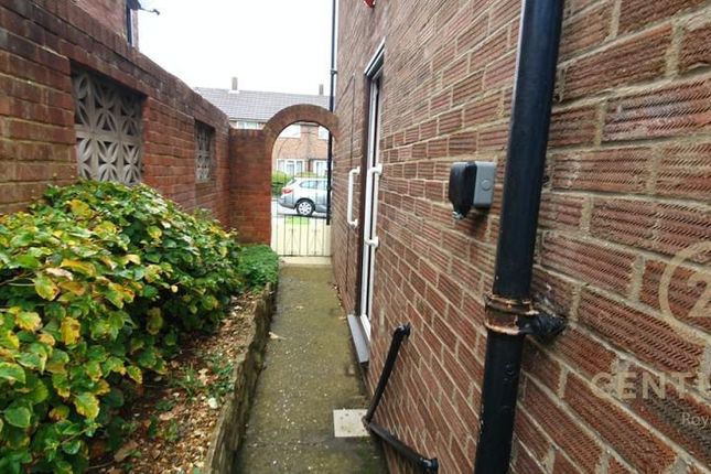 5, East Hill, LUTON photo 3