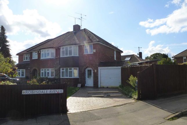 Thumbnail Property to rent in Robindale Avenue, Earley