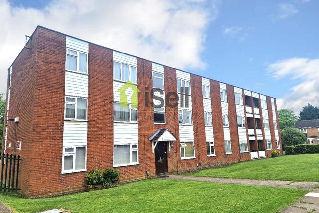 Flat for sale in Chiltern Way, Northampton
