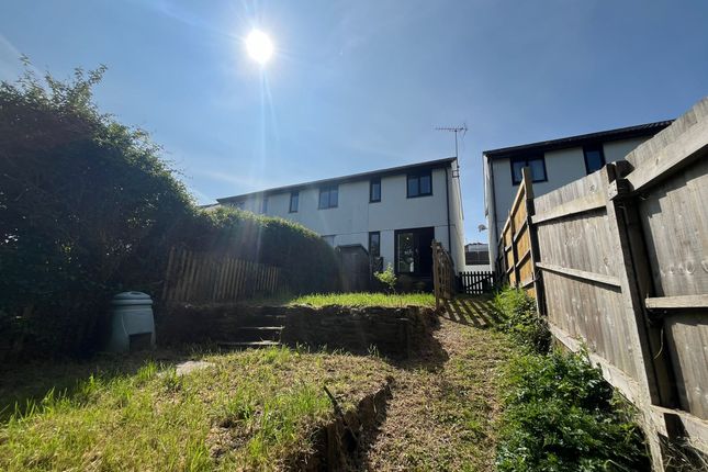 11, Packsaddle Close, Penryn photo 2