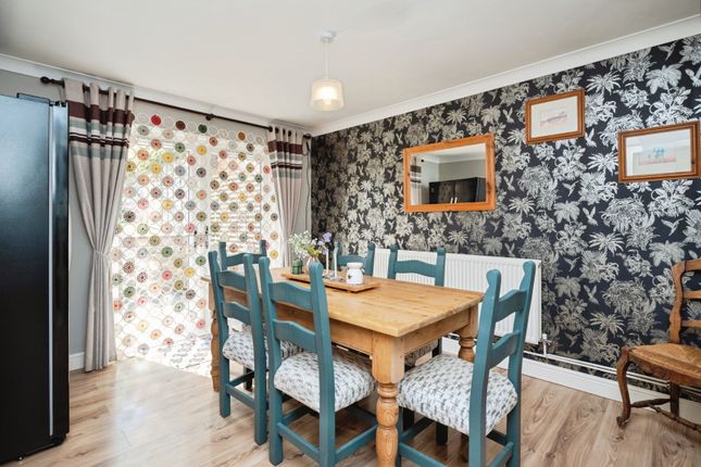 9, Beechwood Close, Etchingham photo 4
