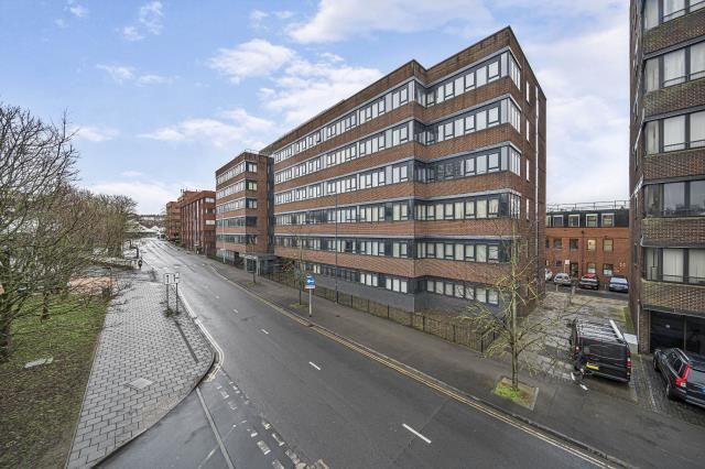 62, Guild House, Swindon photo 5