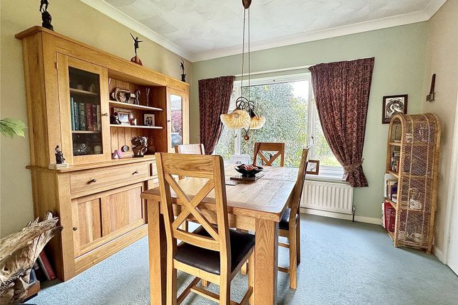 6, Brookside Close, Bransgore photo 4