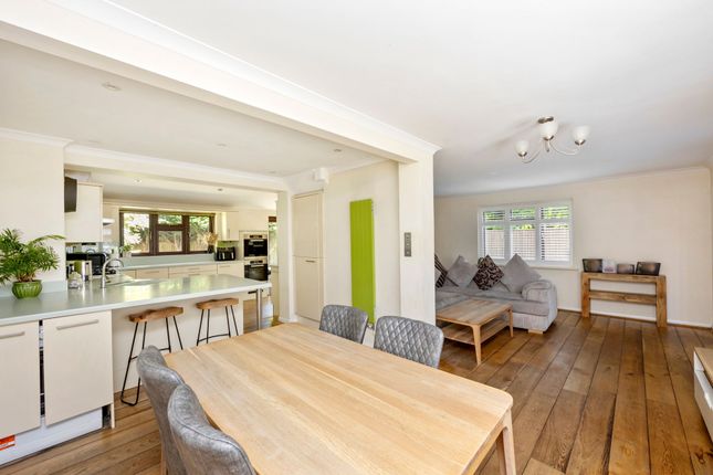 3-bed detached on 12 Glebelands, Crawley, £450,000