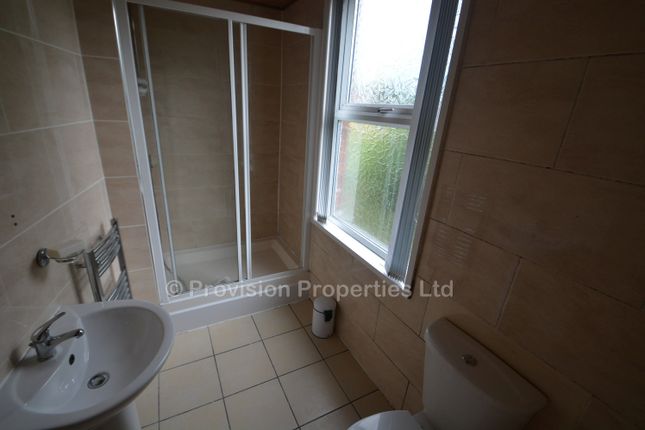 End terrace house to rent in Chestnut Avenue, Hyde Park, Leeds
