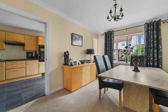 31 Partridge Avenue, Chelmsford photo 3