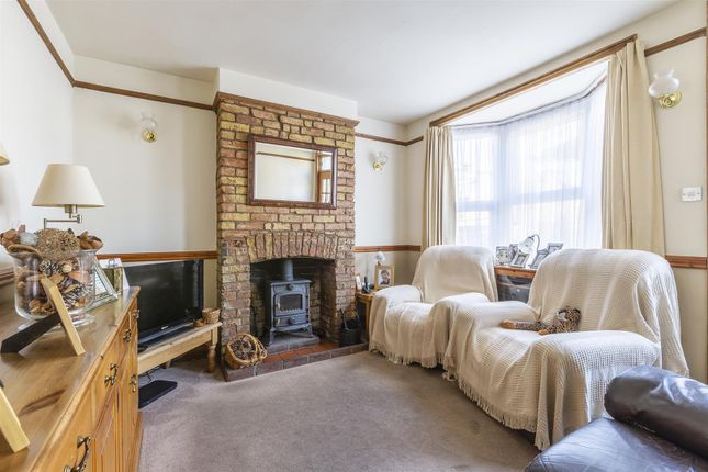 32, Cambridge Road, Faversham photo 4