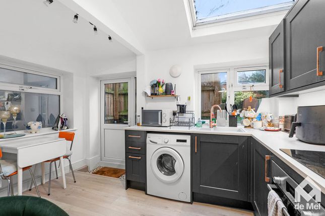 Flat 2, 64, Hales Road, Cheltenham photo 3