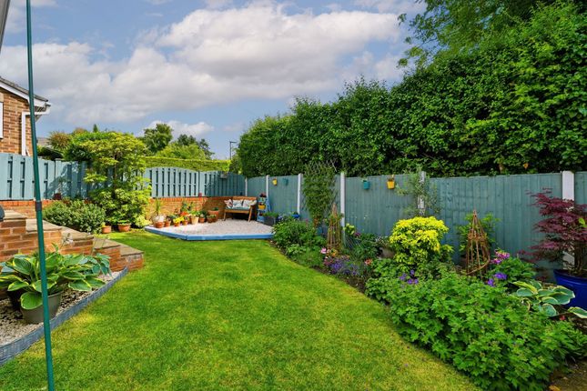 30 Stoneacre Rise, Sheffield photo 4