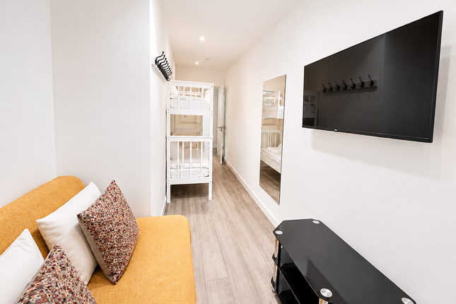 159, Drummond Street, London photo 5