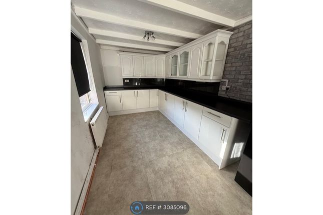 Easington Lane, Houghton-Le-Spring photo 4