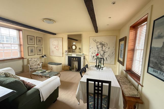 Flat 3, 54 High Street, Tewkesbury photo 3