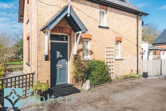 Thumbnail Cottage for sale in Newbridge-On-Wye, Llandrindod Wells